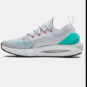 Under Armour Hovr Phantom NWT